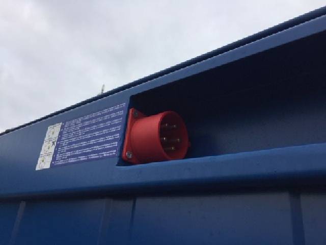 containerunit stroomaansluiting